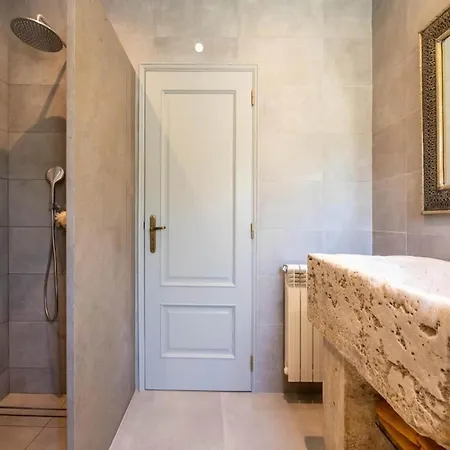 Luxurious For 2 In Budens