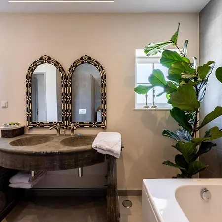 Luxurious For 2 In *